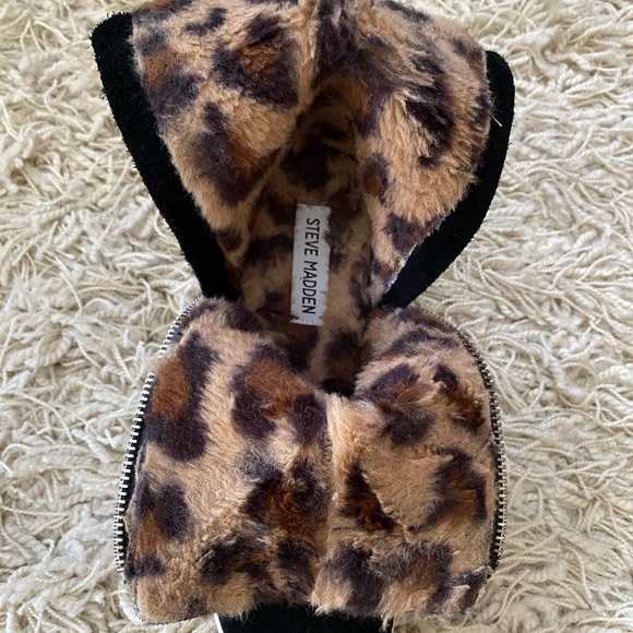 STEVE MADDEN WANDA - BLACK SUEDE FUR-LINED PLATFORM/HIDDEN WEDGE SNEAKER BOOTIE - Picture 5 of 10